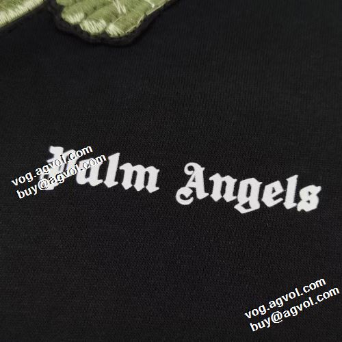今一番HOTな新品 ロゴパーカー 2021秋冬 プルオーバーパーカー 程よい厚み パーム・エンジェルス Palm Angels ビンテージ感ある パーム・エンジェルス ブランドスーパーコピー
